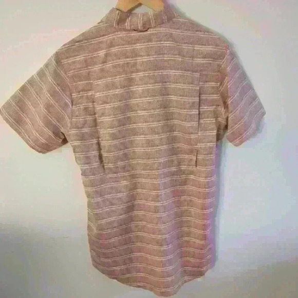 COLUMBIA | Men's Auburn Chambray Silver Ridge Utility Striped Short Sleeve Shirt - Picture 10 of 10